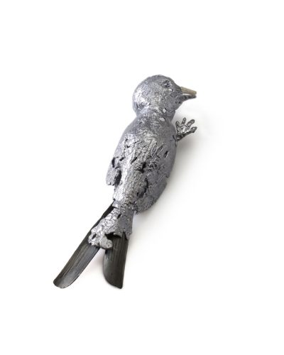 Juliane Brandes, zonder titel, 2013, broche; aluminium-mangaan, zilver, koper, 150 x 40 x 25 mm, €1820