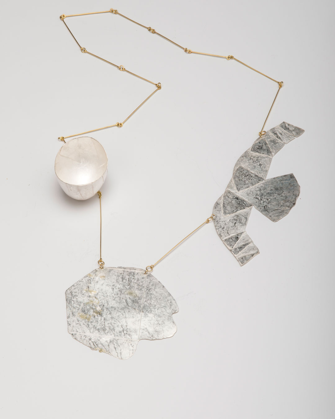Noam Elyashiv, Story, 2019, necklace; recycled silver, 18ct gold, 250 x 350 mm, €5820