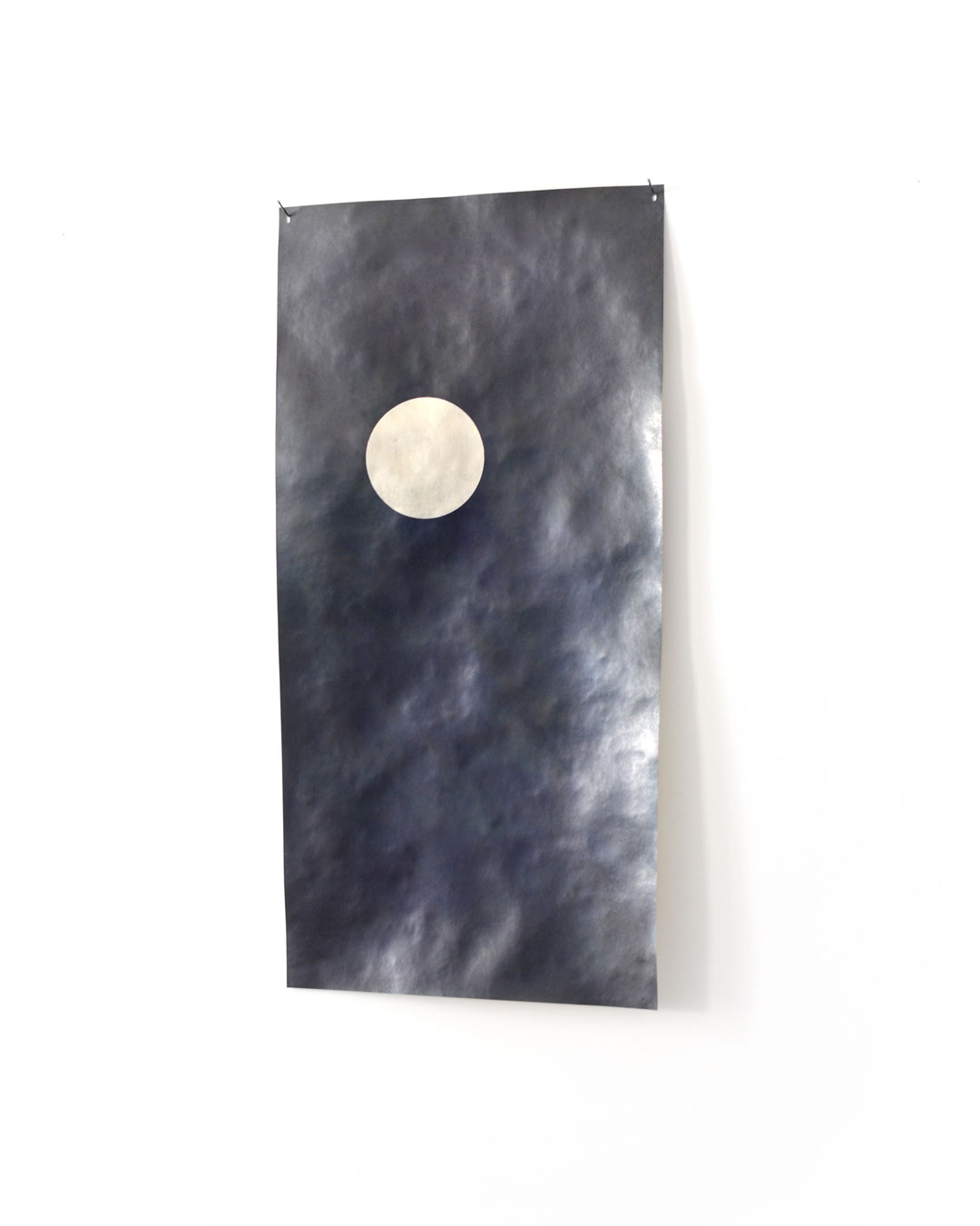 David Huycke, New Moon, 2019, wandobject; zilver, 1000 x 500 x 0,3 mm, €8500