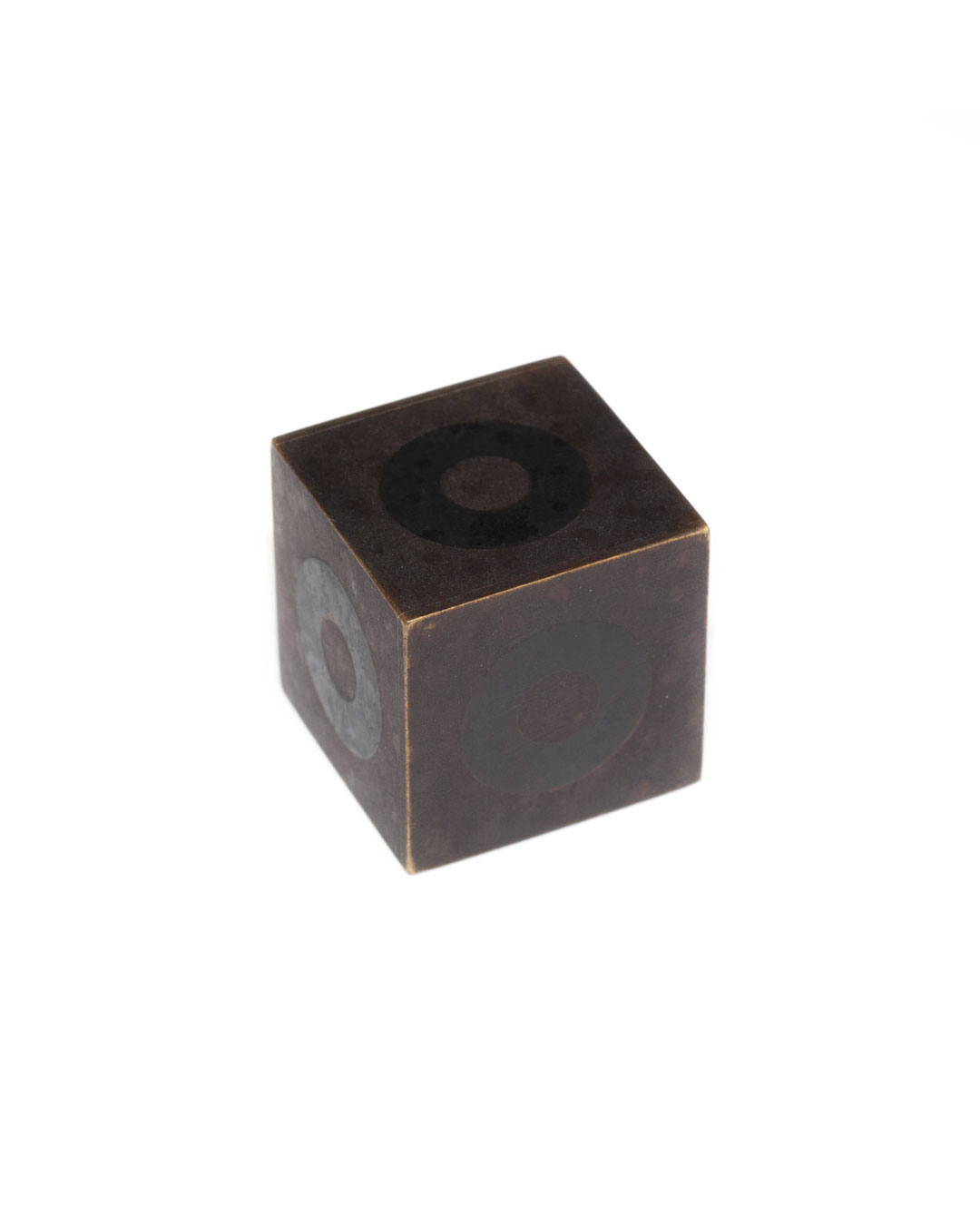 Tore Svensson, Cube, 2008, brooch; etched steel, partly gilt or silver-plated, 20 x 20 x 20 mm, €425