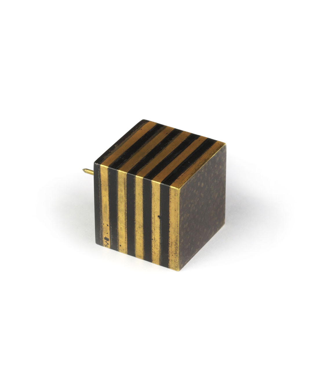 Tore Svensson, Cube, 2008, brooch; etched steel, partly gilt or silver-plated, 20 x 20 x 20 mm, €425