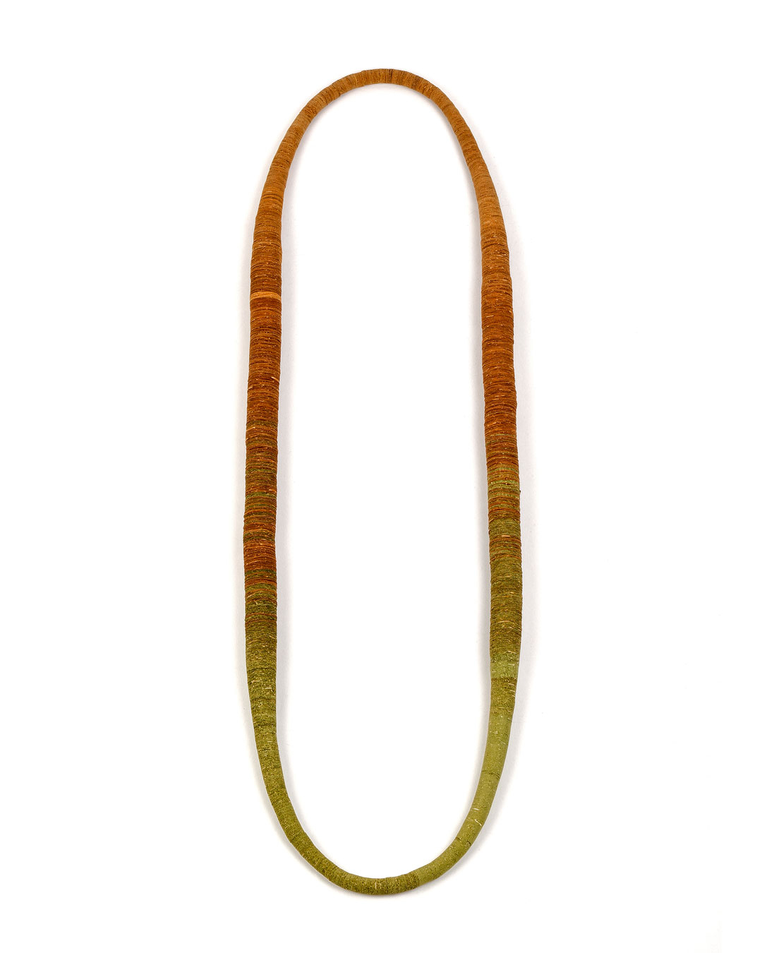 Carmen Hauser, Ahorn (Maple), 2020, necklace; maple leaves, yarn, 600 x 130 x 22 mm, €2100