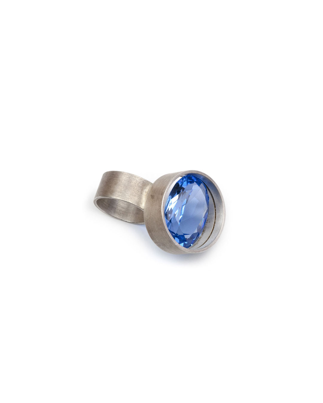 Herman Hermsen, untitled, 2000, ring; silver, synthetic stone, 29 x 25 x 33 mm, €295