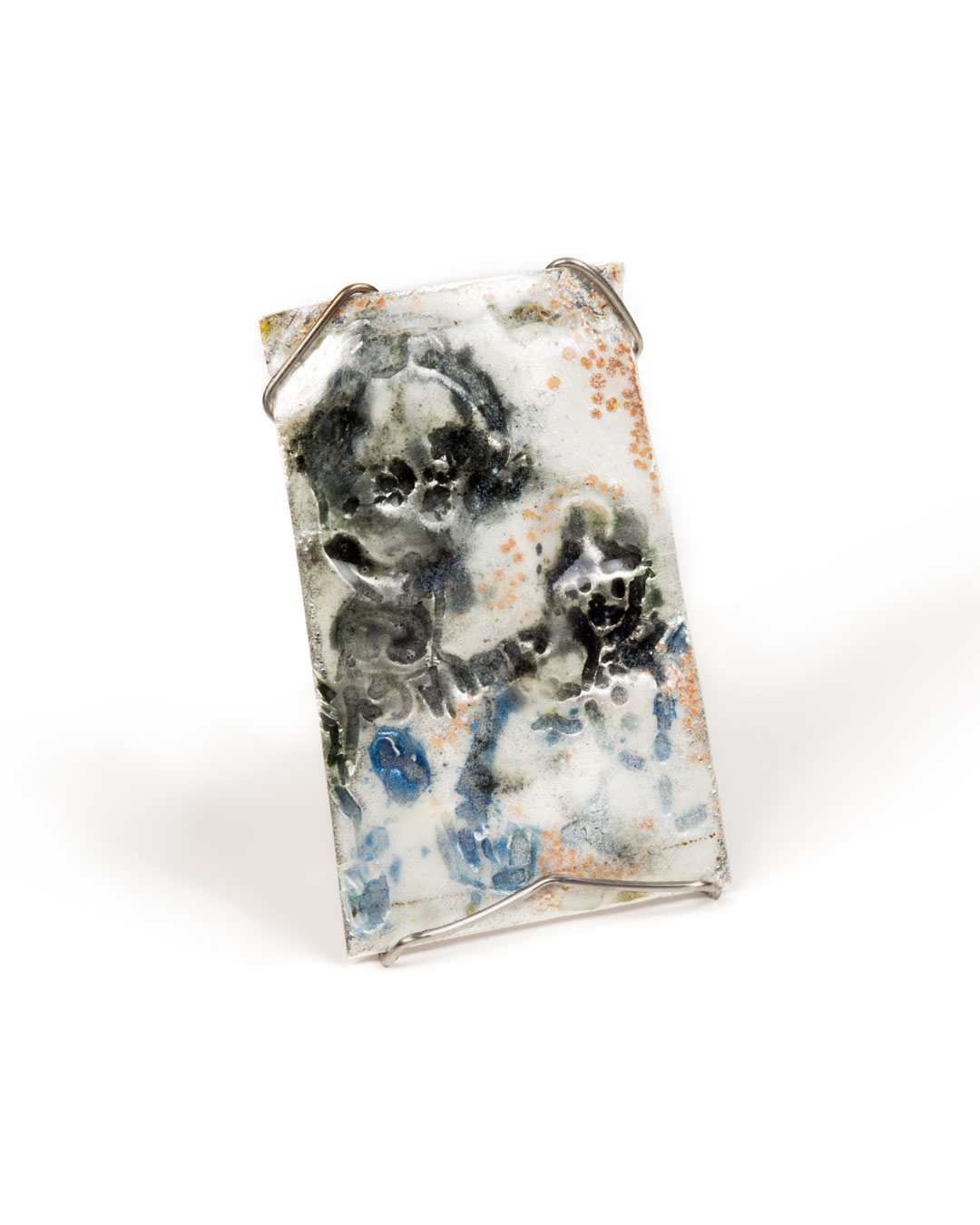 Rudolf Kocéa, Clown Duo, 2019, brooch; fine silver, enamel, stainless steel, 60 x 100 x 10 mm, €2000