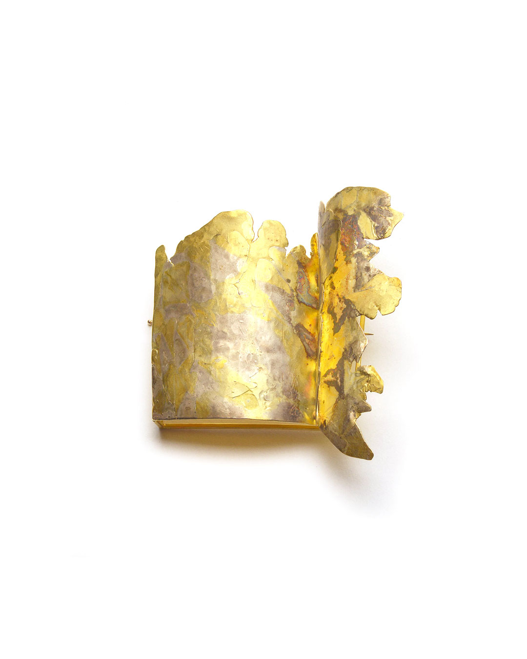 Stefano Marchetti, zonder titel, 2004, broche; goud, zilver, 60 x 60 x 25 mm, €8500