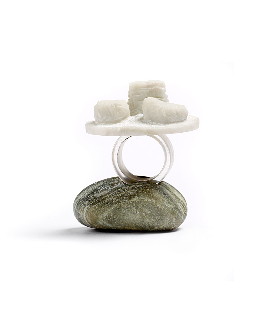 Ulrich Reithofer, Balance, 2012, ring; rock crystal, Carrara marble, Japanese serpentine, oyster shell, UV-hardening epoxy glue, 58 x 55 x 34 mm, €1350