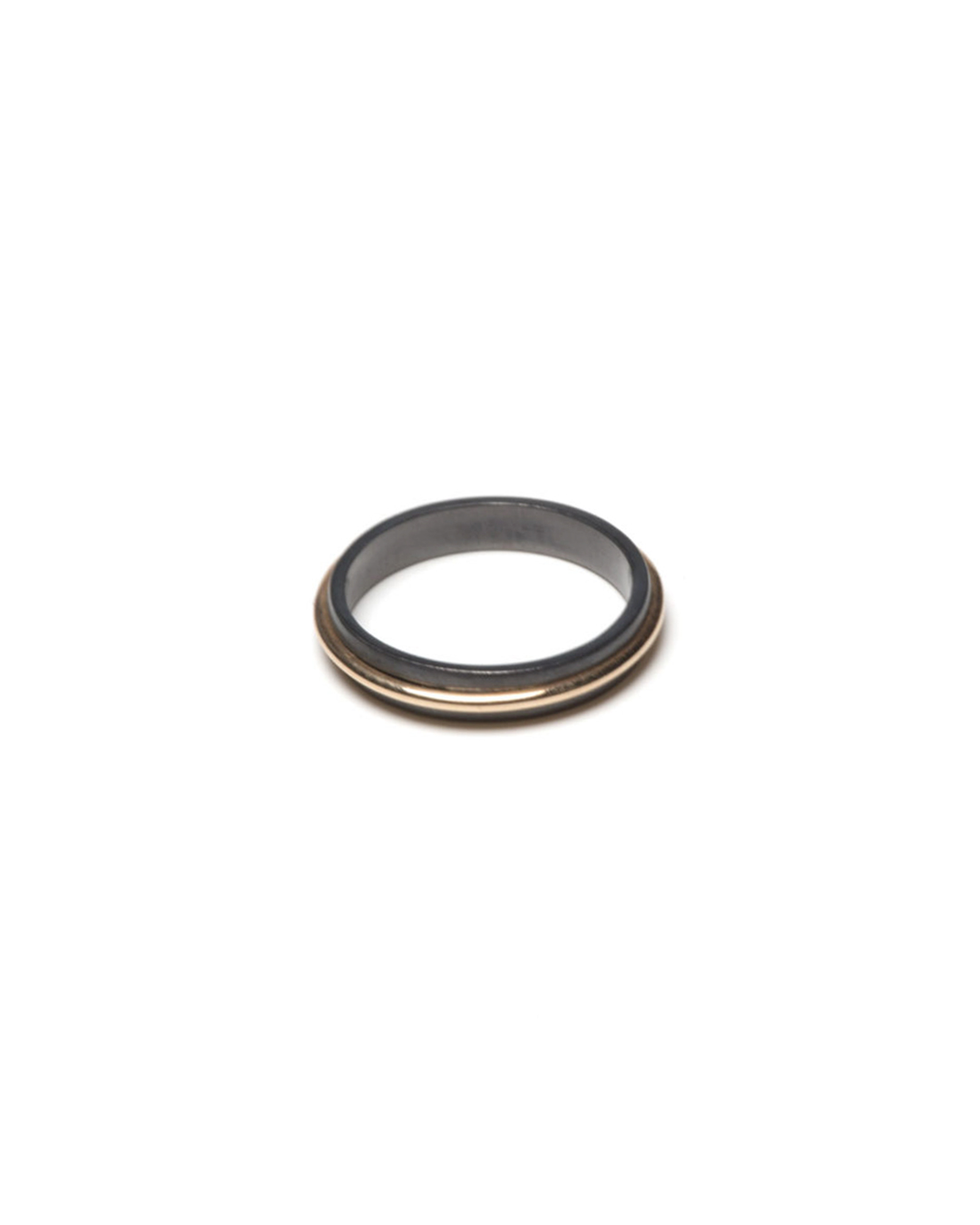 Coen Mulder, untitled, 2019, ring; gold, tantalum, price on request