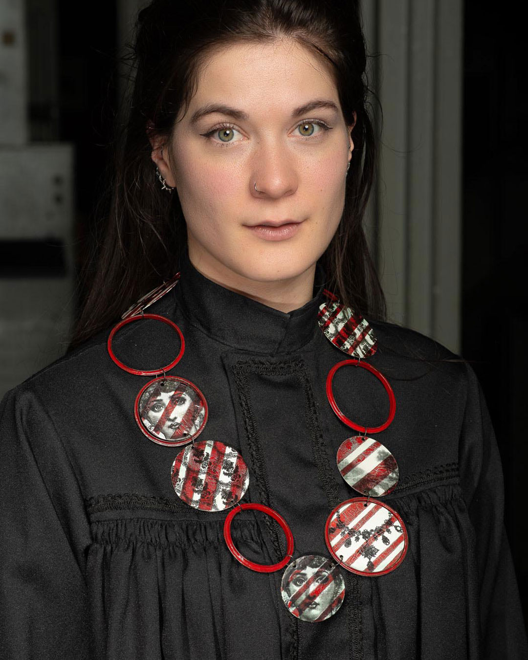 Vera Siemund, untitled, 2010, necklace; enamelled copper, steel. 180 x 360 x 0.5 mm, €2900